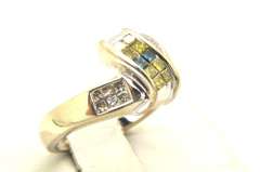 LADIES 14 KT WHITE GOLD DIAMOND RING