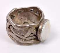 Ornate Mother of Pearl Ladies Ring in Sterling Silver