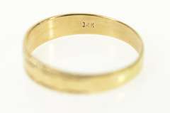 14K Yellow Gold Retro Scroll Pattern Graduated Wedding Band Ring