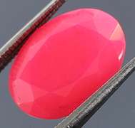Gorgeous 2.40ct faceted flamingo pink Opal