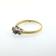 Charming 14kt Yellow Gold Diamond Ring with 3 Round Diamonds
