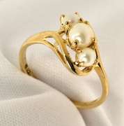 Femininbe 3 Pearl Ring
