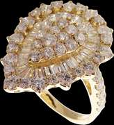 Fancy Diamond Ring in 18kt Yellow Gold