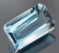 Amazing 3.75ct emerald cut sky blue Topaz