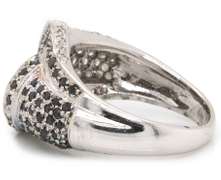 Elegant Black & White Diamond Ring in 14kt Gold