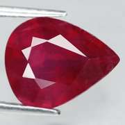Gorgeous 3.61ct pear cut Ruby center stone