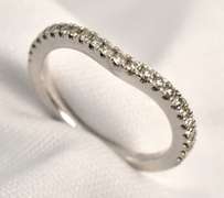 Pretty 14k Wavy Diamond Band