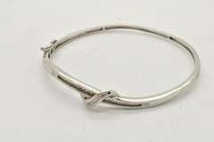 LADIES 14 KT WHITE GOLD DIAMOND BANGLE