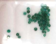 Beautiful 3.35 ct set of Emerald Stones