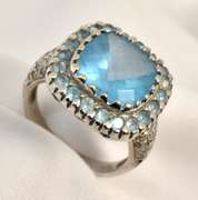 Wonderful 18k WG Blue Topaz Ring