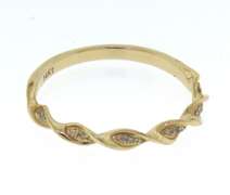 Exceptional 14kt YG Diamond Twisted Wave Band