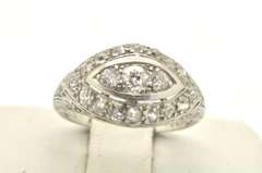 LADIES PLATINUM ANTIQUE DIAMOND RING