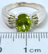Sterling Silver Green Gemstone Ring.