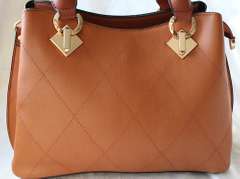 Fine Leather Bag with Designer look