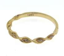 Exceptional 14kt YG Diamond Twisted Wave Band