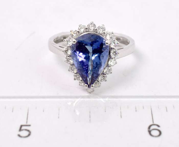 Incredible 14K White Gold Set with Genuine Tanzanite and Diamonds.