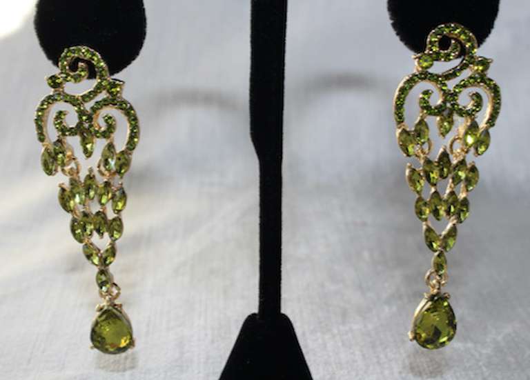 A Very Sexy  Fashion  Design Earrings