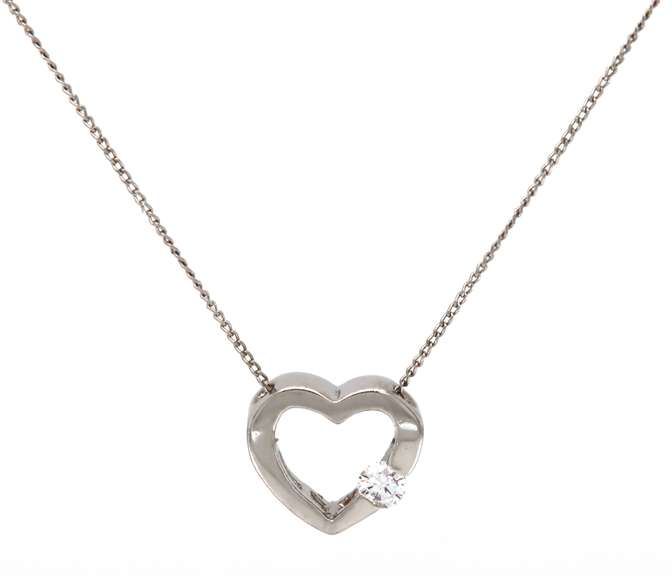 Dazzling White Gold Heart Shaped Diamond Pendant on Chain