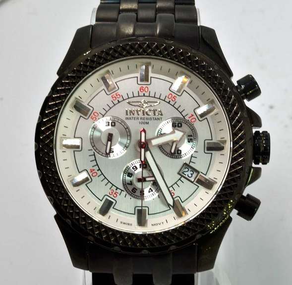 Invicta Signature 7169 Stainless Steel Chronograph Watch. Pre-Owned.