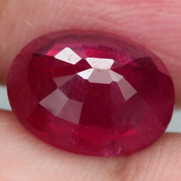 Fantastic 4.58ct oval cut rich blood red Ruby