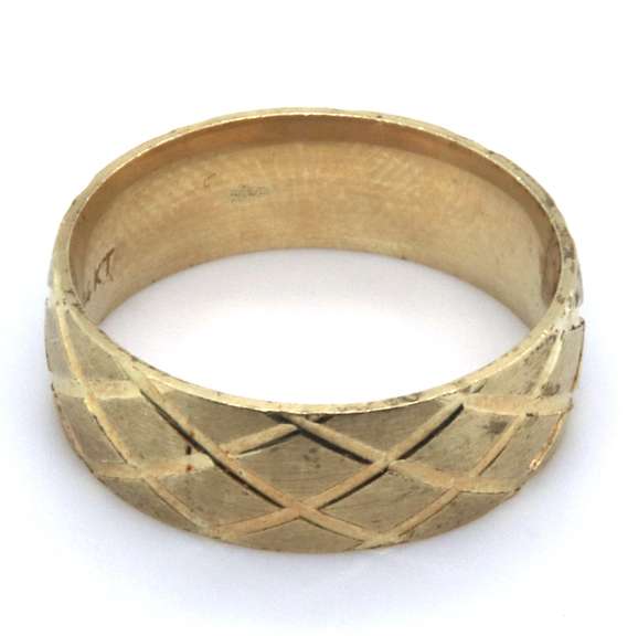 14 KT YELLOW GOLD WEDDING BAND