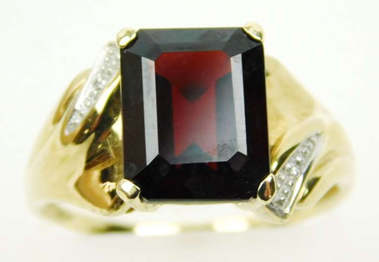 Vintage 10K Ring with Large Garnet & Diamond Accents, 7.25