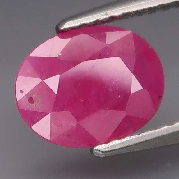 Vibrant 1.63ct HEATED ONLY! Top pink Ruby