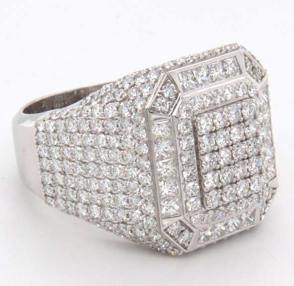 Geometric 18k Stamped White Gold Diamond Ring