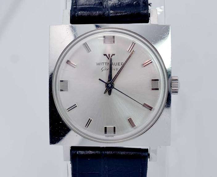 1960's Wittnauer 17j Manual Wind Pre-Owned.