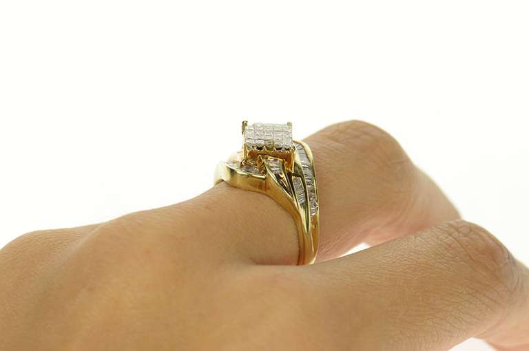 14K Yellow Gold 1.23 Ctw Princess Diamond Cluster Baguette Ring