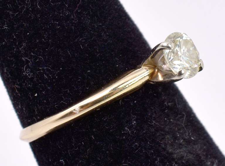 Fantastic Solitaire Diamond Ladies Ring in 14K Yellow Gold