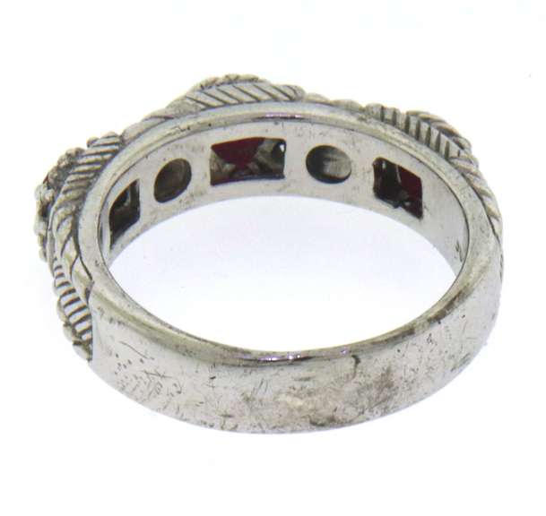 Sterling Silver 3-Stone-Ring with Red Gemstones