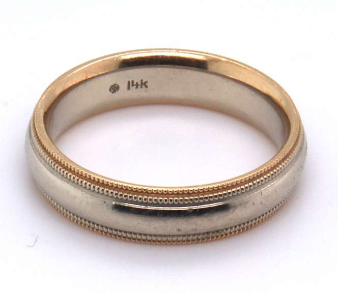 MENS 14 KT WHITE GOLD WEDDING BAND