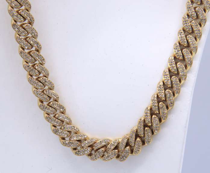 Uncomparable Yellow Gold 10.8ctw Diamond Necklace