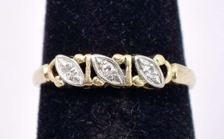 Sparkling Diamond Ring in 14K Yellow Gold