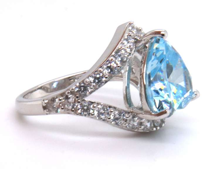 Sterling Silver Blue Stone Heart Shaped Ring