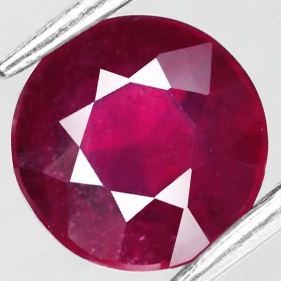 Stunning deep red 1.90ct Ruby solitaire