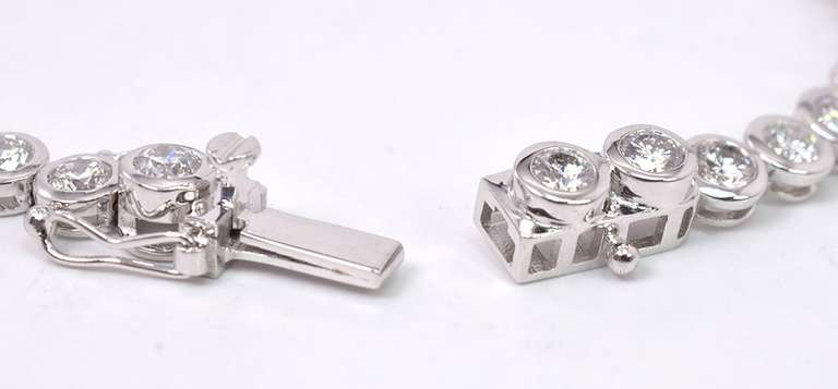 Brilliant Lady's White Gold Bracelet With Diamonds