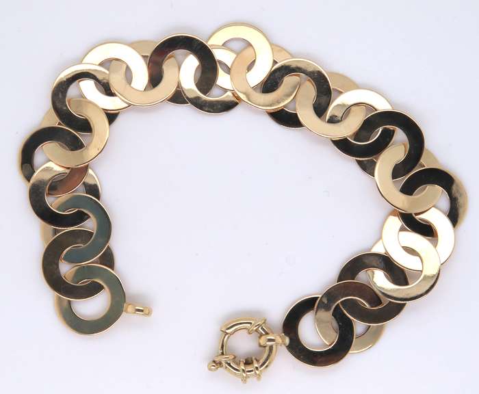 Fancy Yellow Gold Circle Bracelet