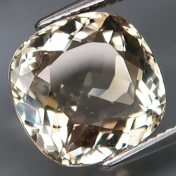 Brilliant! 9.55ct champagne Imperial Topaz