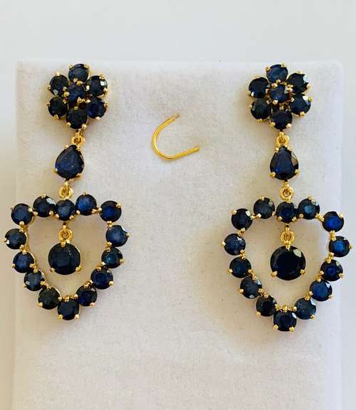 12.0 Carat Blue Sapphire Heart Earrings in 14kt Gold