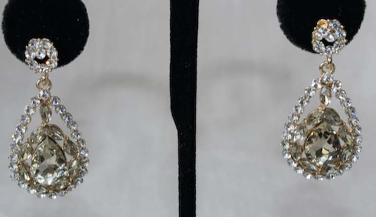 Pair of Fashion Jewelry Earrings