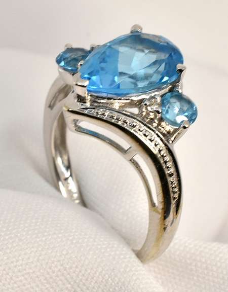 Bold WG Blue Topaz Ring