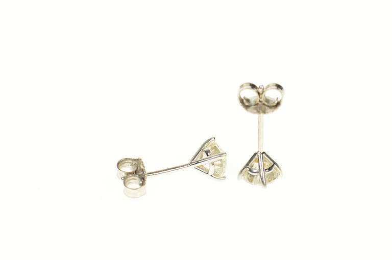 14K White Gold 0.90 Ctw Diamond Solitaire Classic Stud Earrings