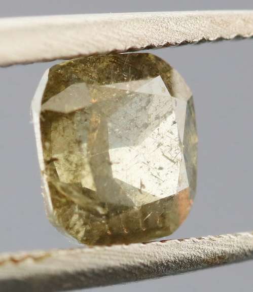 Stunning 0.57ct untreated fancy color Diamond