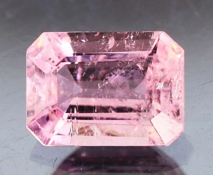 Real 0.98ct untreated bubblegum pink Morganite