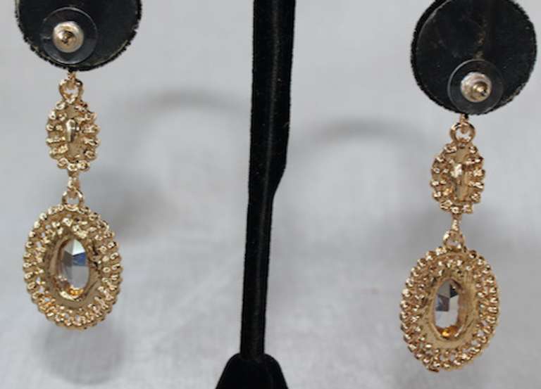 Sexy Ruby Color Earrings