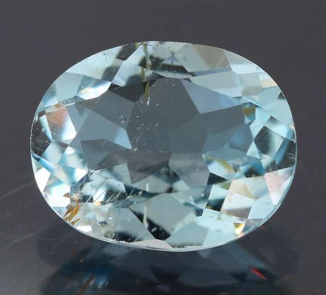 Dazzling 4.02ct 11mm Swiss blue Topaz