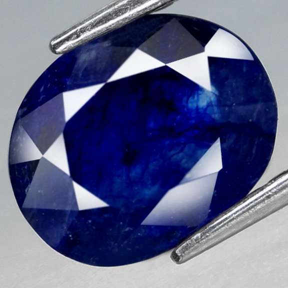 2.38ct Royal blue Sapphire from Madagascar