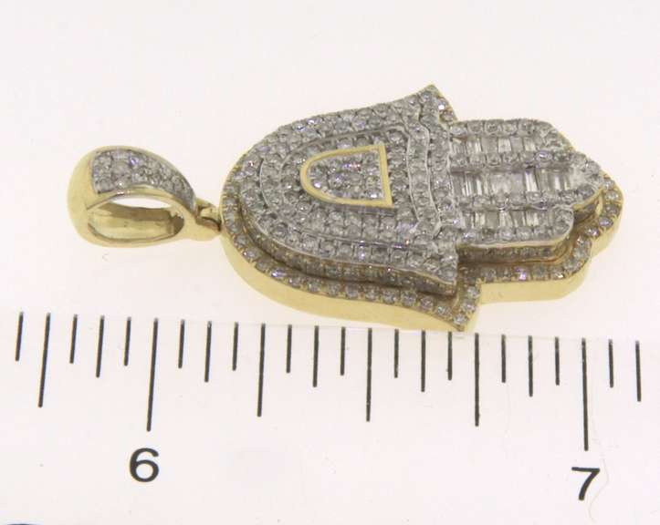 Impressive 10kt Diamond Hamsa Hand Pendant